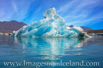 Icebergs of Jokulsarlon Bay 3