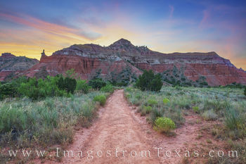 Lighthouse Trail and Capitol Peak at Sunrise K725-1