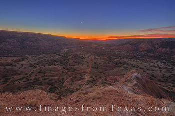 Moonrise from Capitol Peak, Palo Duro 1124-1