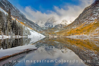 Snow in Autumn at the Maroon Bells 1