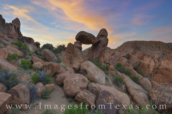 Sunset at Balanced Rock, BBNP 107-1