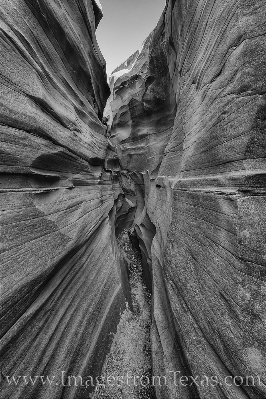 Central Utah Upper Slot 3 Black and White
