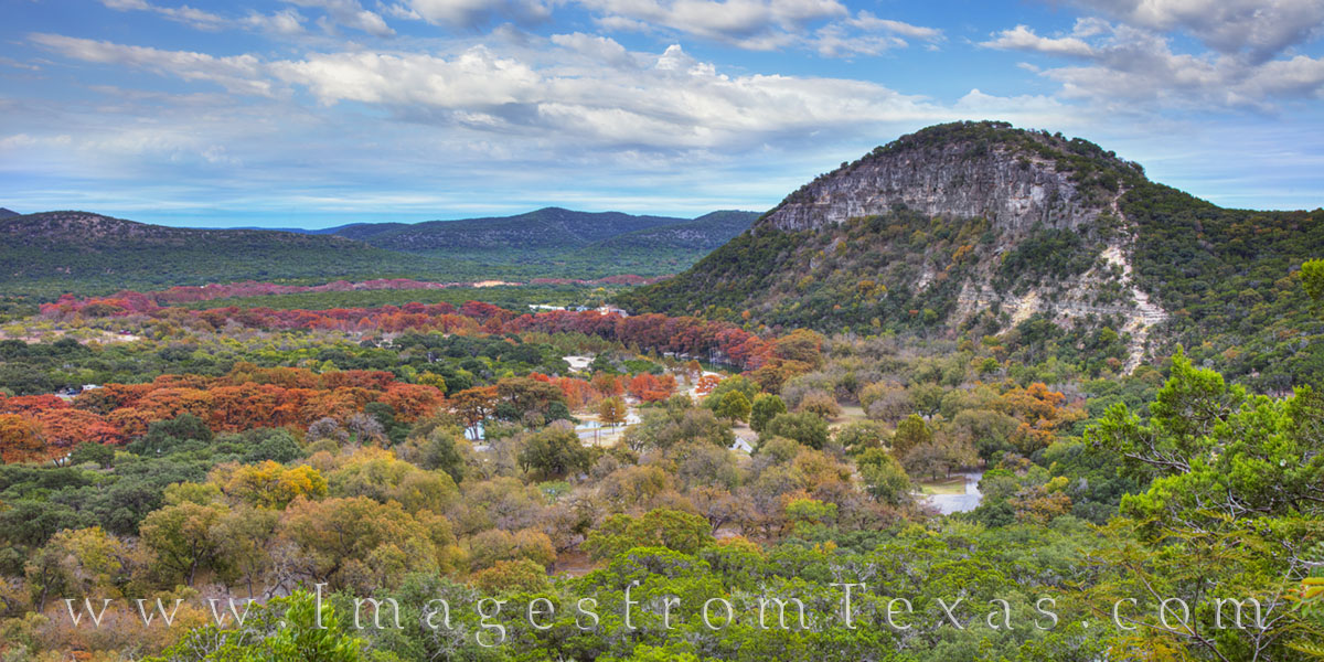Old Baldie Autumn Pano - Garner State Park 1111-2