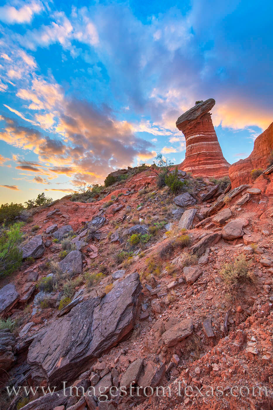 Red Star Hoodoo at Sunset 928-2