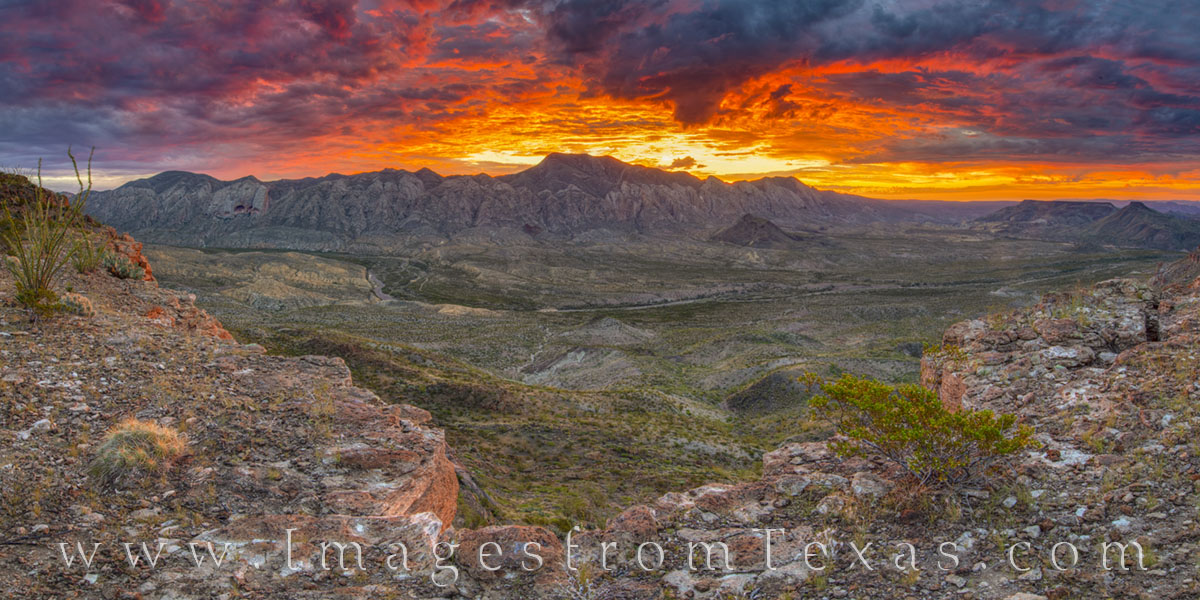 The Solitario Sunrise Panorama 106-1 This panorama shows Fresno Canyon and the Solitario in Big Bend Ranch State Park. My morning to reach this amazing sight began...